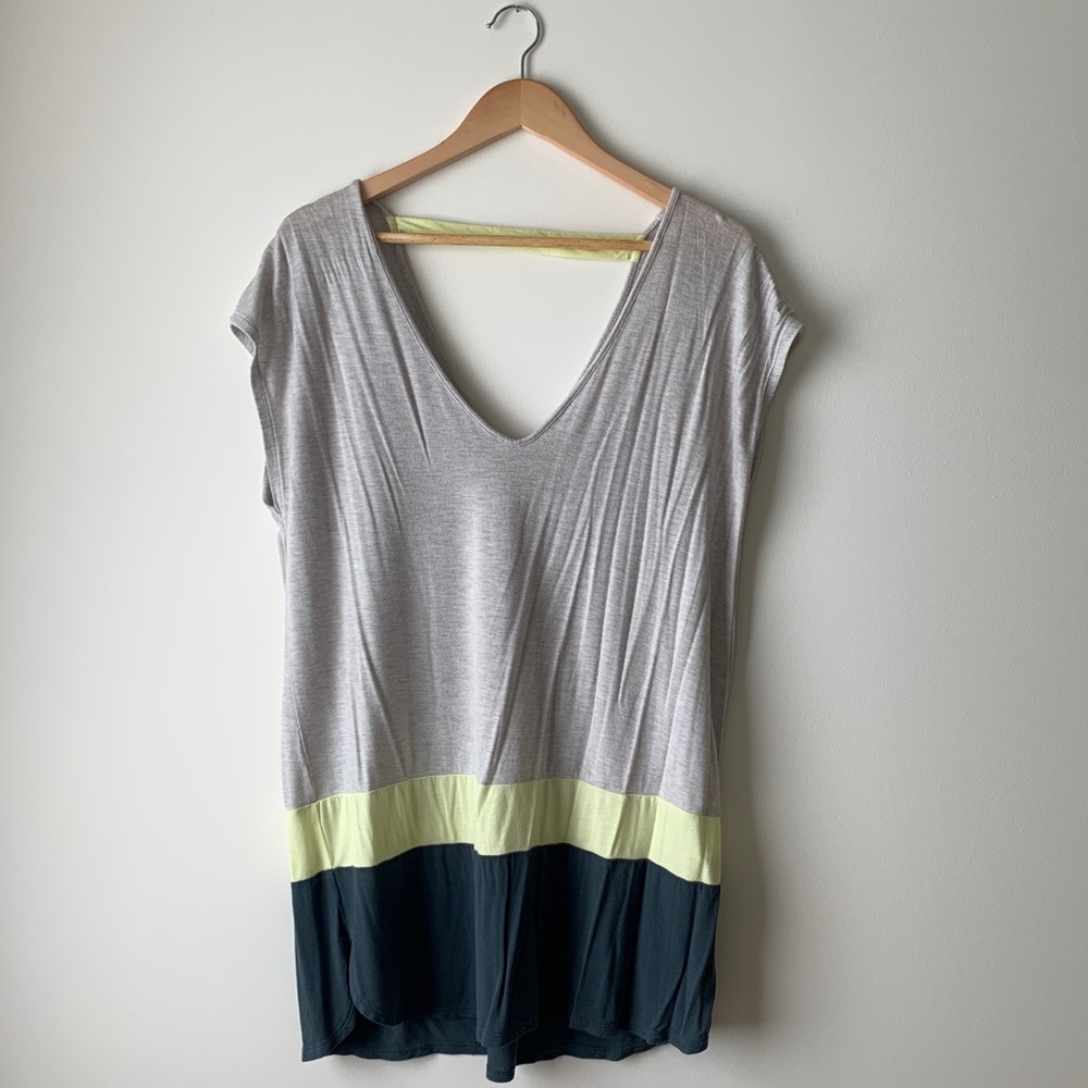 Anthropologie Bordeaux Colorblock Tunic